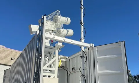 Deployed shelter system with antennas